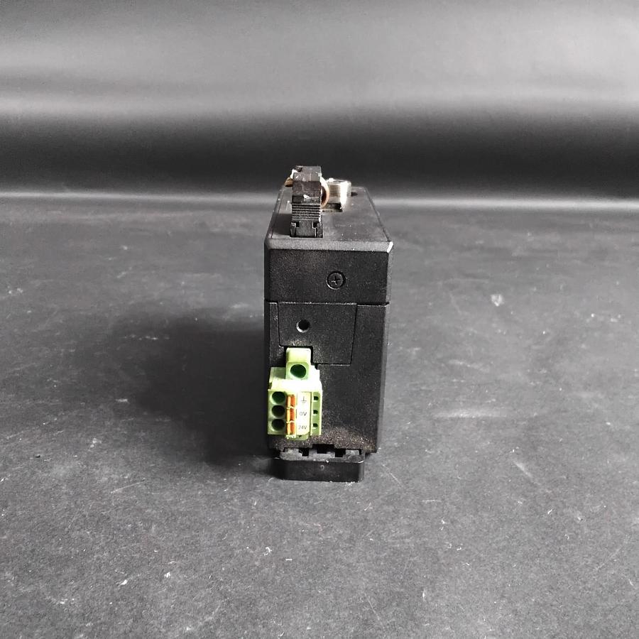 Used KEYENCE IV-G10 SENSOR AMPLIFIER ($45 OBO)