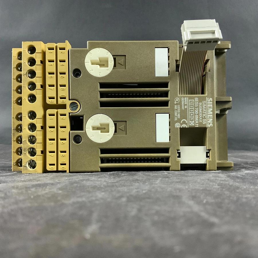 SIEMENS 6ES5700-8MA11 SIMATIC S5 BUS MODULE ($10 OBO)