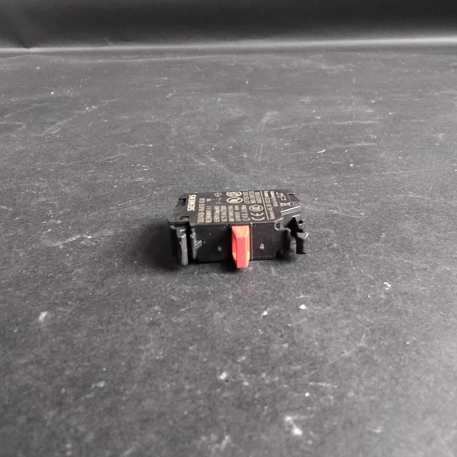 Used SIEMENS 3SU1400-1AA10-1CA0 CONTACT BLOCK ($10 OBO)