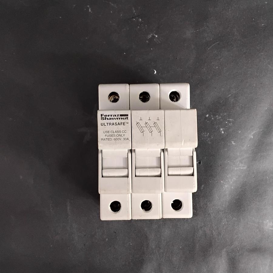 Used FERRAZ SHAWMUT USCC3 ULTRASAFE FUSEHOLDER ($17 OBO)