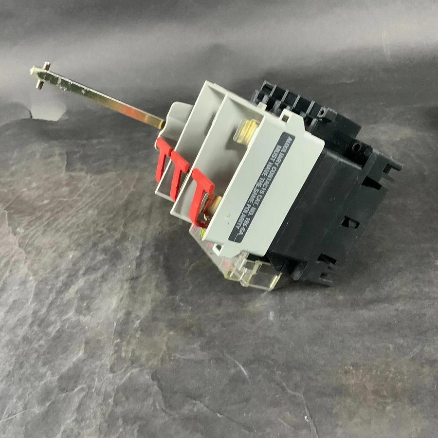 Used ALLEN BRADLEY 194R-NJ030P3 DISCONNECT SWITCH ($15 OBO)