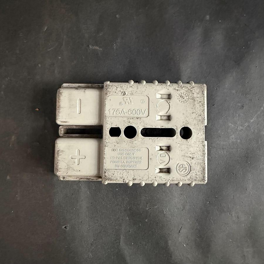 Used GMC 175A-600V CONNECTOR