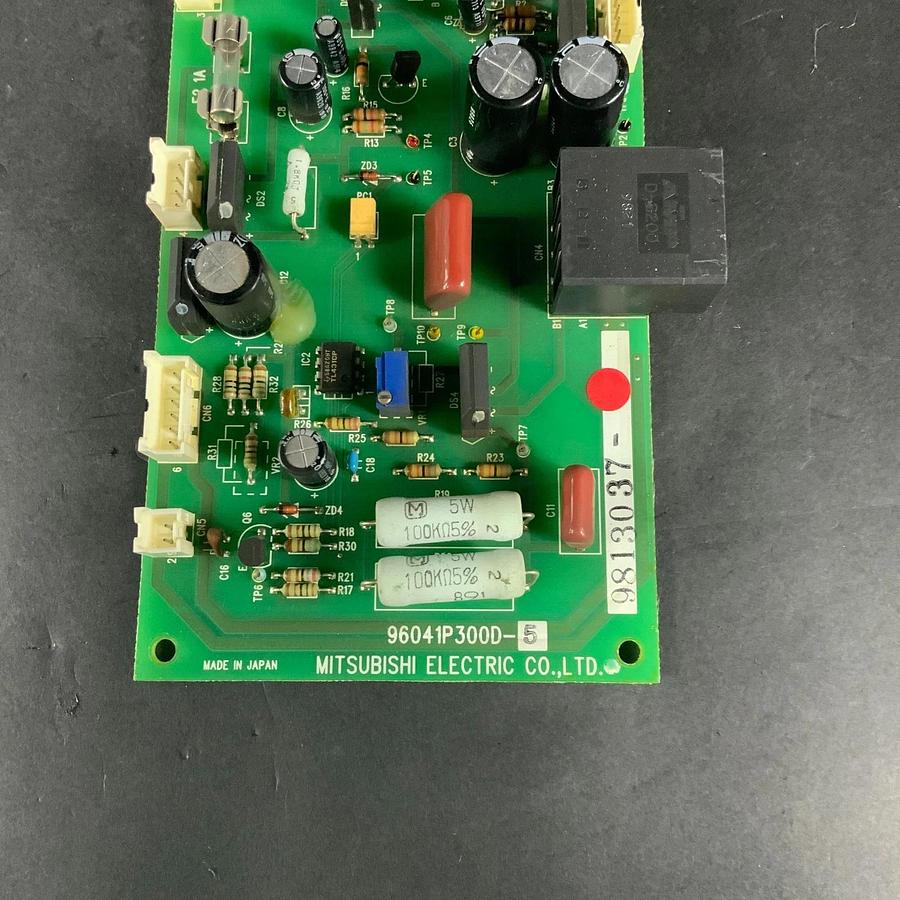 Used MITSUBISHI 96041P300D-5 CIRCUIT BOARD ($125 OBO)