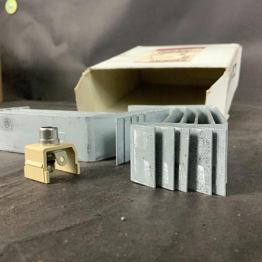 WIREMOLD G4000WC RACEWAY WIRE CLIP - SET OF 10 ($15 OBO)