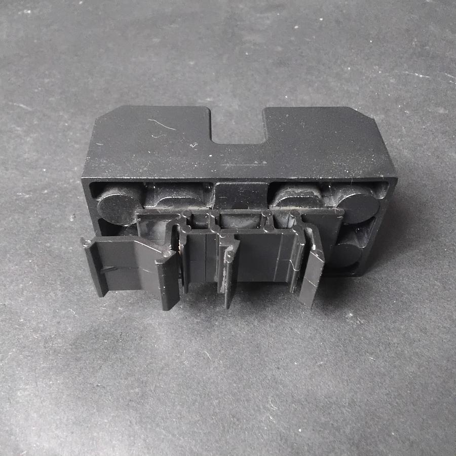 Used BUSS BC6032SQ FUSE BLOCK ($9 OBO)