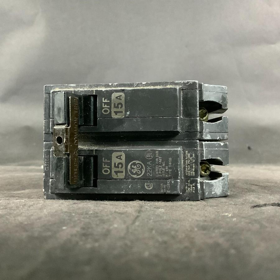 Used GENERAL ELECTRIC RT-690 2 POLE CIRCUIT BREAKER ($12 OBO)