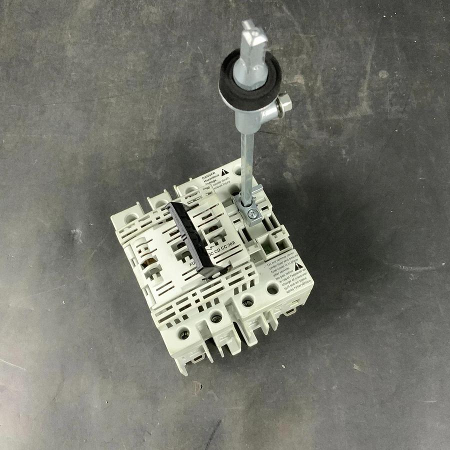 Used FERRAZ SHAWMUT FBCC30CDT FUSIBLE DISCONNECT SWITCH ($50 OBO)