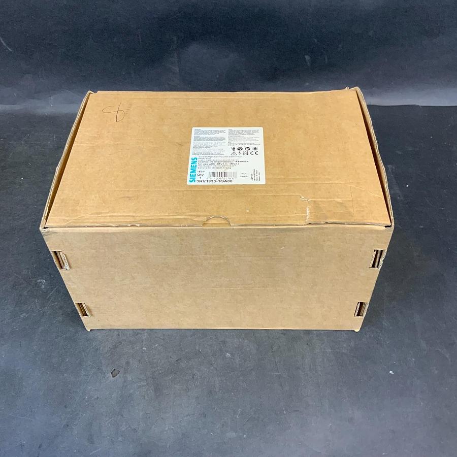 Used SIEMENS 3RV1933-1GA00 ENCLOSURE ($50 OBO)