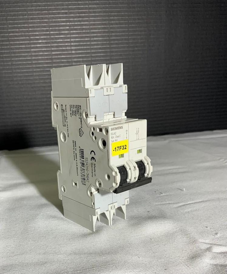 Used SIEMENS 5ST3031-0HG ($19.99/EACH OBO)