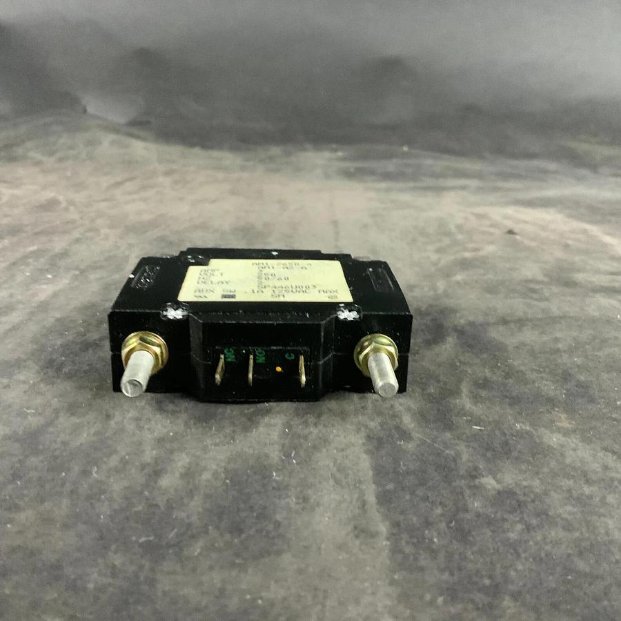 HEINEMANN CIRCUIT BREAKER - AM1-Z658-4 ($12 OBO)