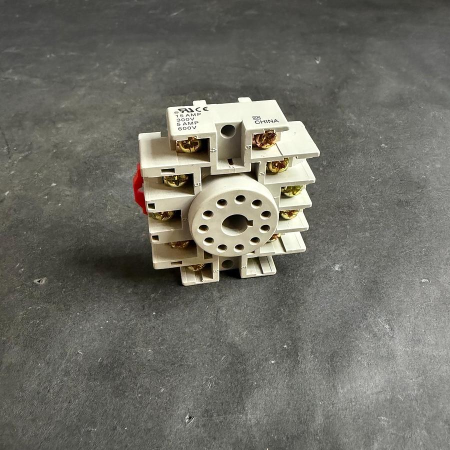 Used SQUARE D 8501NR61 RELAY SOCKET ($15 OBO)