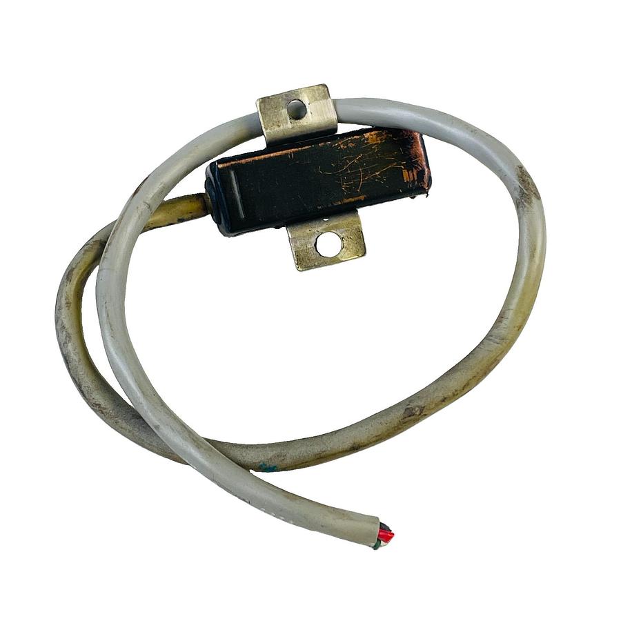 Used GO SWITCH 142519 PROXIMITY LIMIT SWITCH MAGNETIC SENSOR BRACKET TOPWORX USA