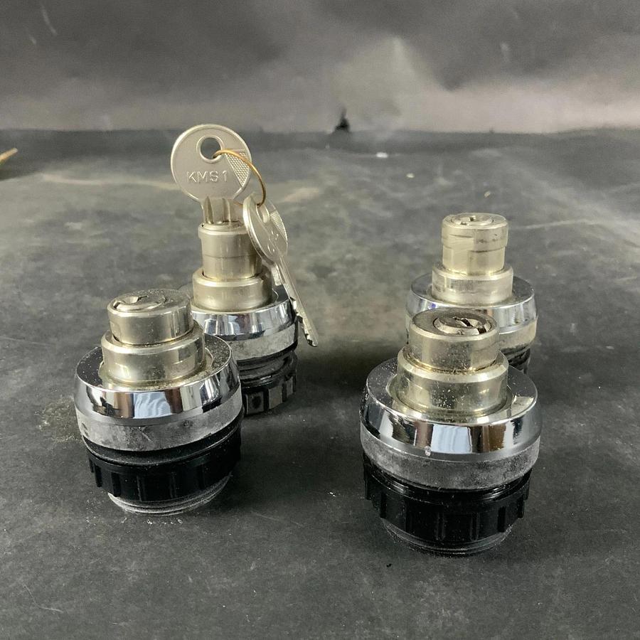 Used KLOCKNER MOELLER STA(-NA) KEY-OPERATED PUSH BUTTON - QTY 4 ($40 OBO)