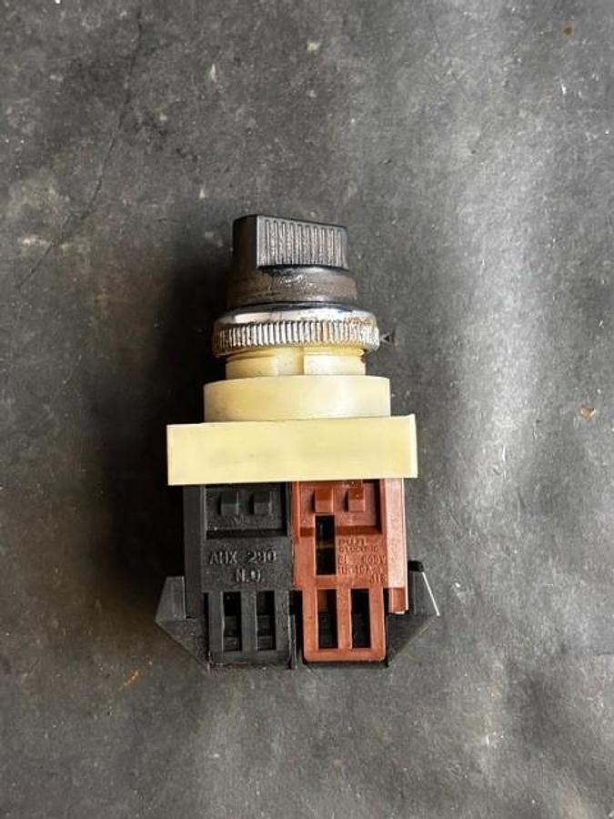 Used FUJI ELECTRIC AHX 290 SELECTOR SWITCH
