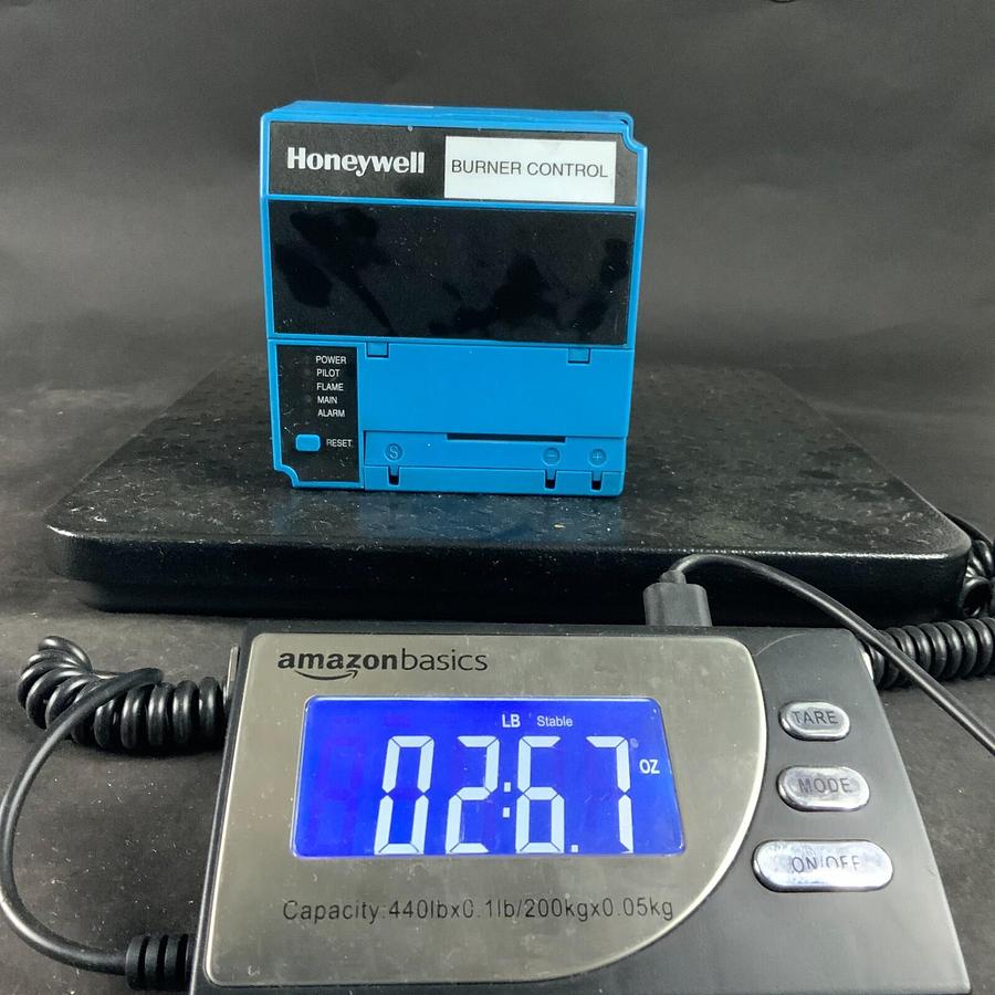 Used HONEYWELL RM7885A1015 RELAY MODULE ($580 OBO)