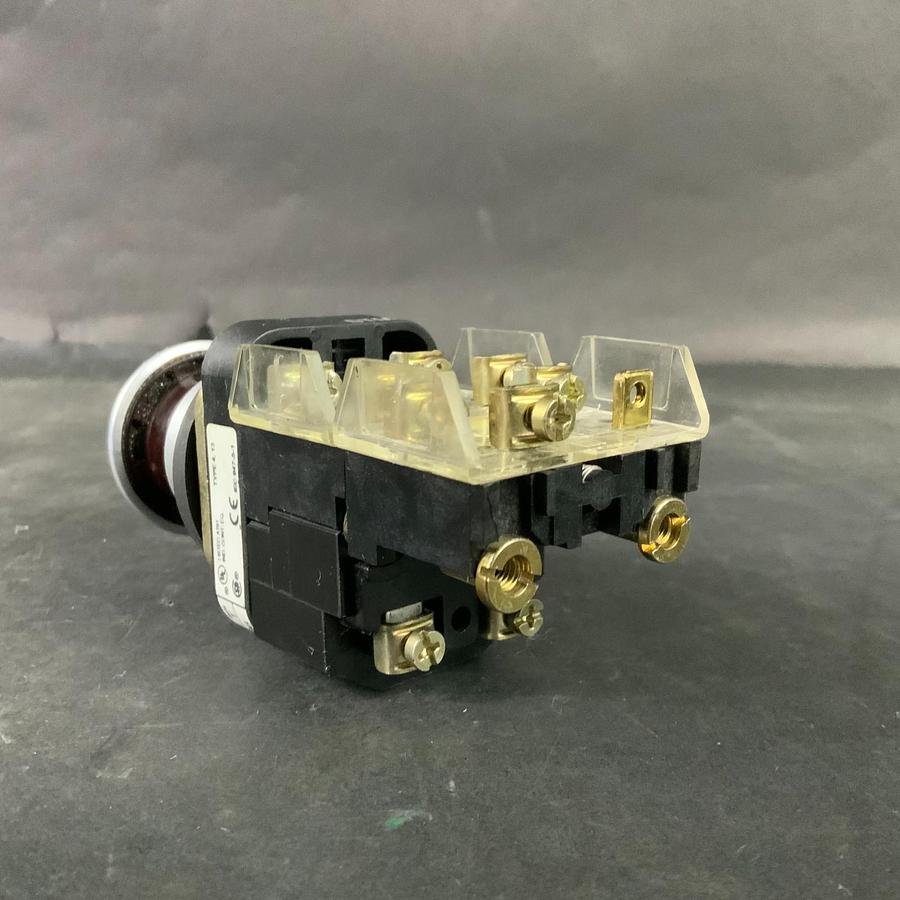 Used ALLEN BRADLEY 800T-PA16 RED PUSHBUTTON ($30 OBO)