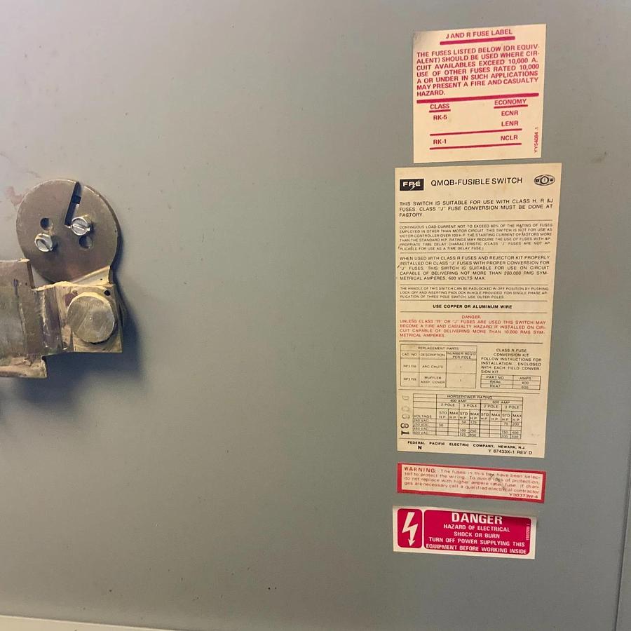 Used FEDERAL PACIFIC ELECTRIC QMQB4032R FUSIBLE PANELBOARD SWITCH ($400 OBO)