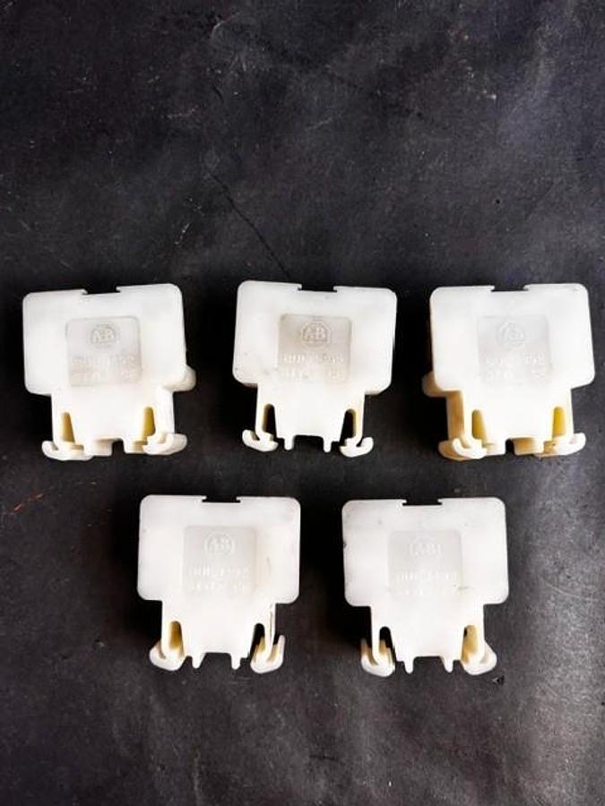 Used ALLEN BRADLEY 1492 CE TERMINAL BLOCK - GROUP OF 5