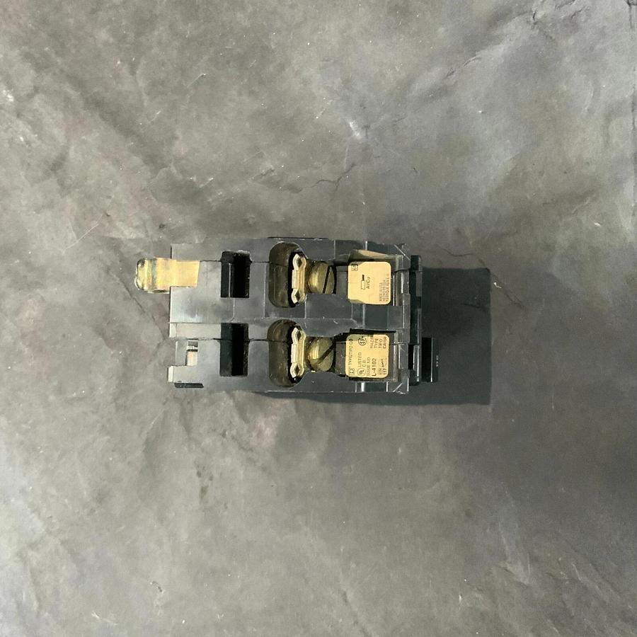 Used SQUARE D QO220 MINI CIRCUIT BREAKER ($20 OBO)