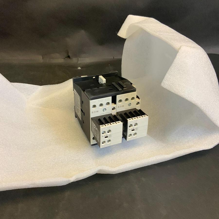 Used EATON XTCR018C21A CONTACTOR ($150 OBO)