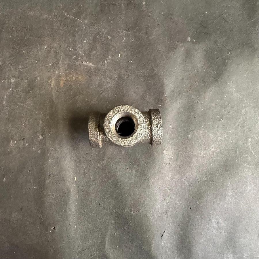 Used MSC 1/4” CROSS BLK NULINE FITTING