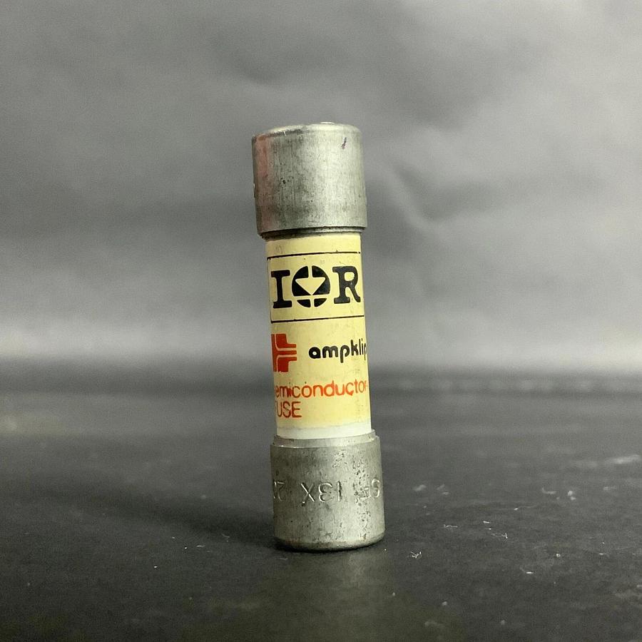 Used IOR AMPKLIP SF13X20 SEMICONDUCTOR FUSE - SET OF 7 ($30 OBO)