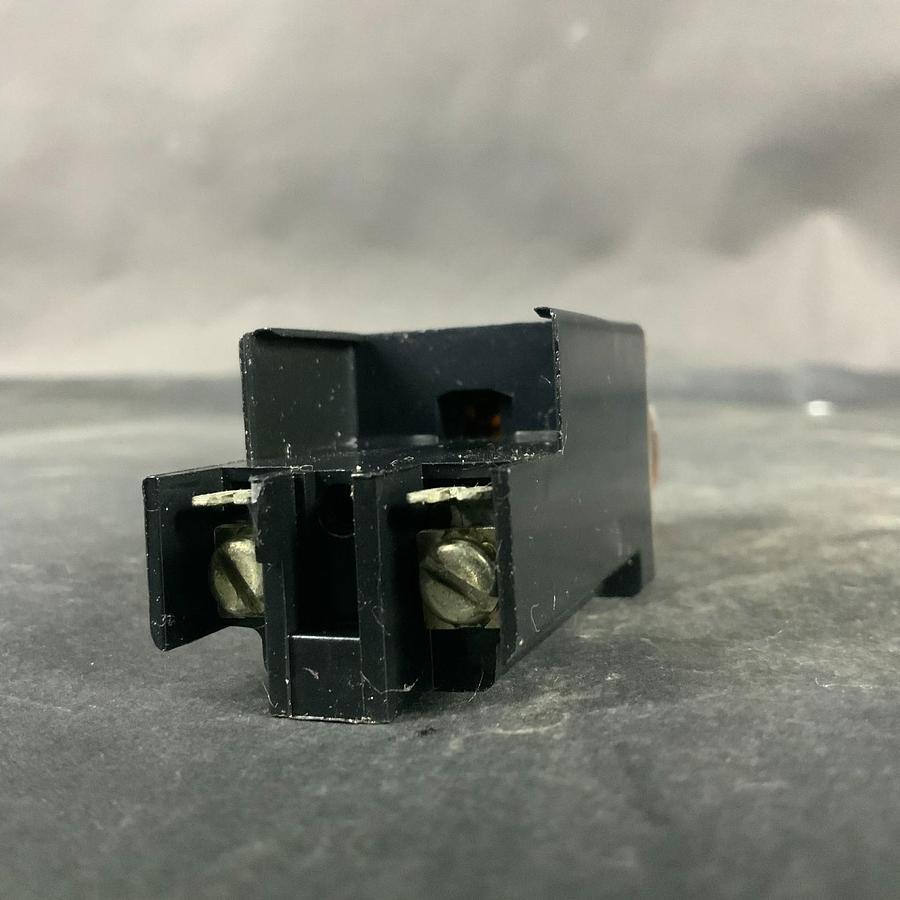 Used ALLEN BRADLEY 800MR-P16S SERIES D ORANGE PILOT LIGHT ($15 OBO)
