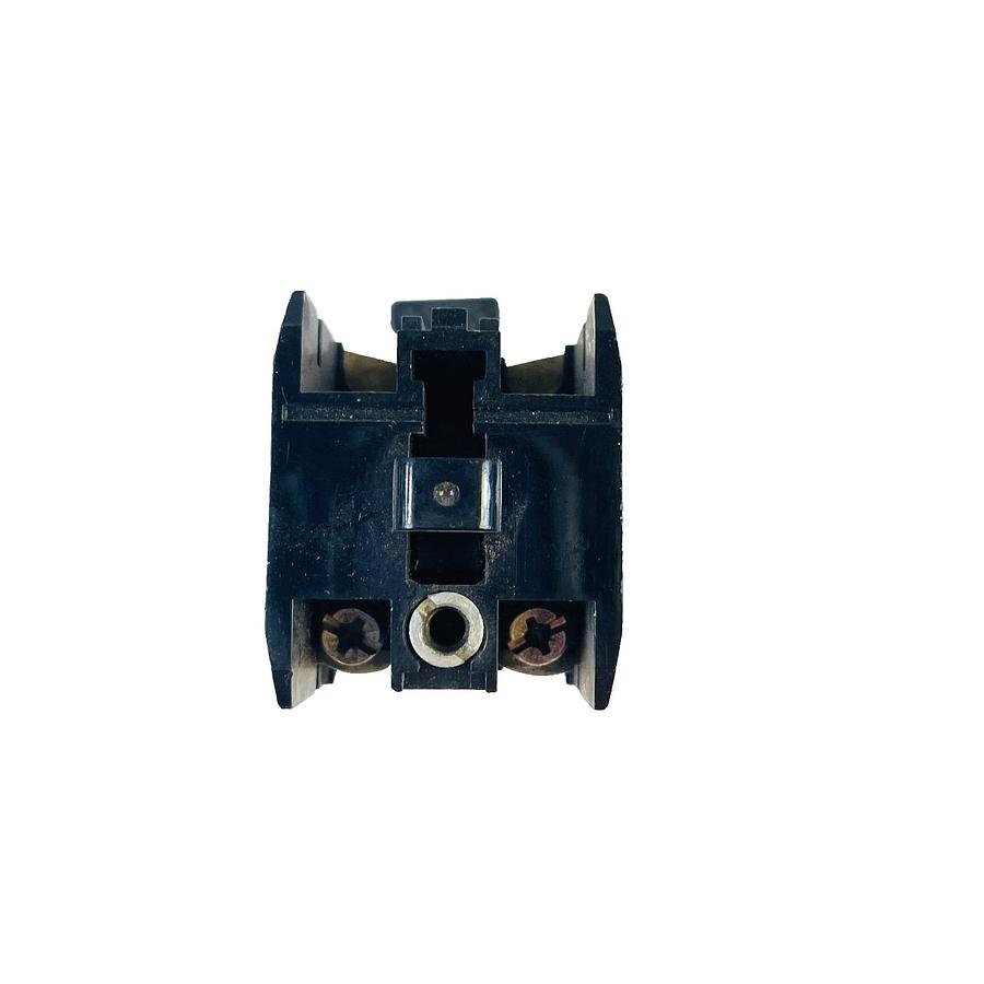 Used CUTLER HAMMER E22C8 SER A3 CONTACT BLOCK INDUSTRIAL COMPONENT REPLACEMENT