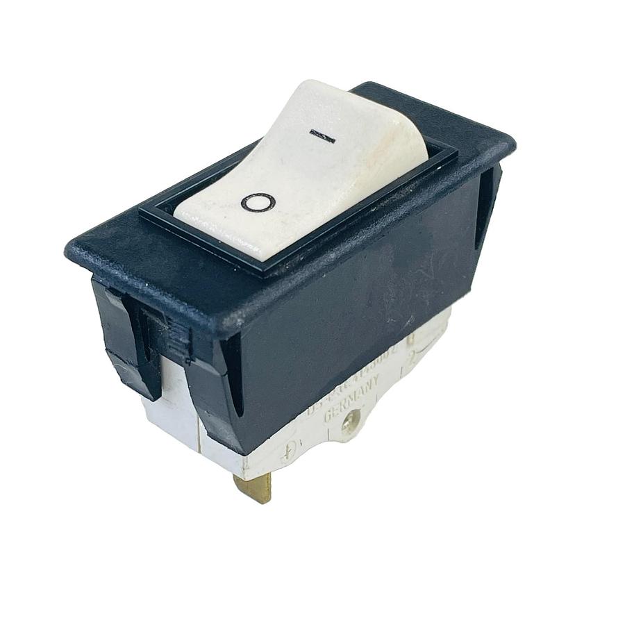 Used E-T-A 3140-P10-F30-WS02K THERMAL CIRCUIT BREAKER 8A 250VAC WHITE ROCKER SWITCH