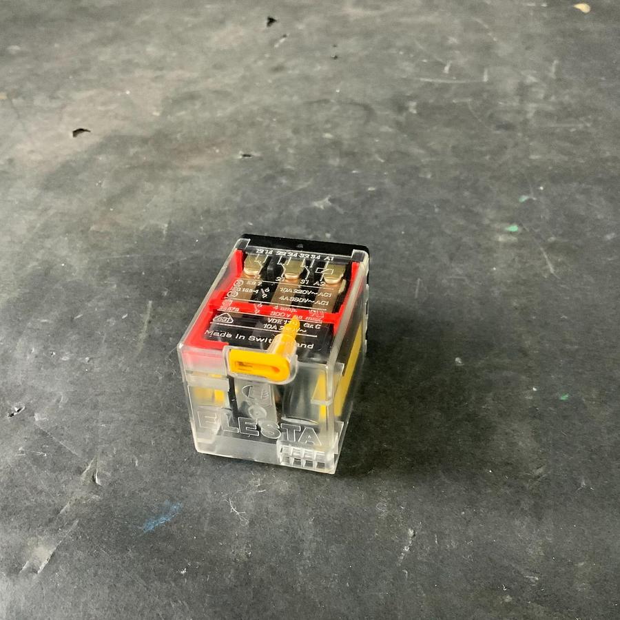 Used ELESTA SKR115A RELAY 9 ($8 OBO)