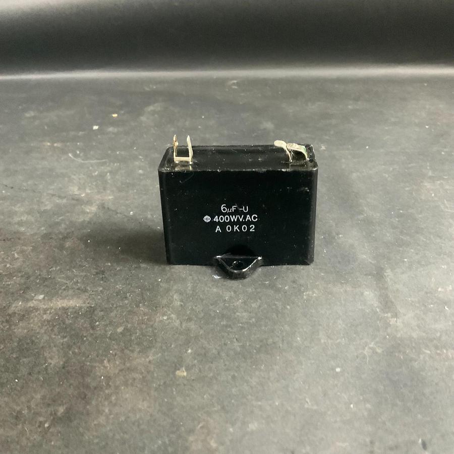 Used Unbranded A0K02 6uF 400VAC MOTOR RUN CAPACITOR ($10 OBO)