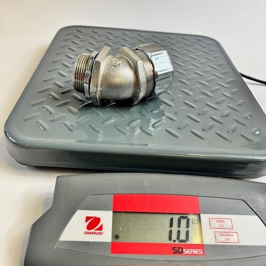 1-1/2" 90 DEGREE ELBOW LIQUID TIGHT CONNECTOR