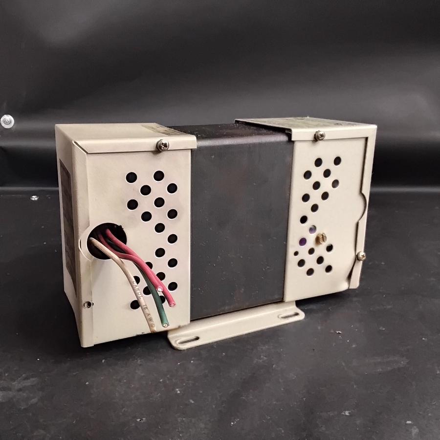 Used SOLA 9508FP POWER CONDITIONER TRANSFORMER ($100 OBO)