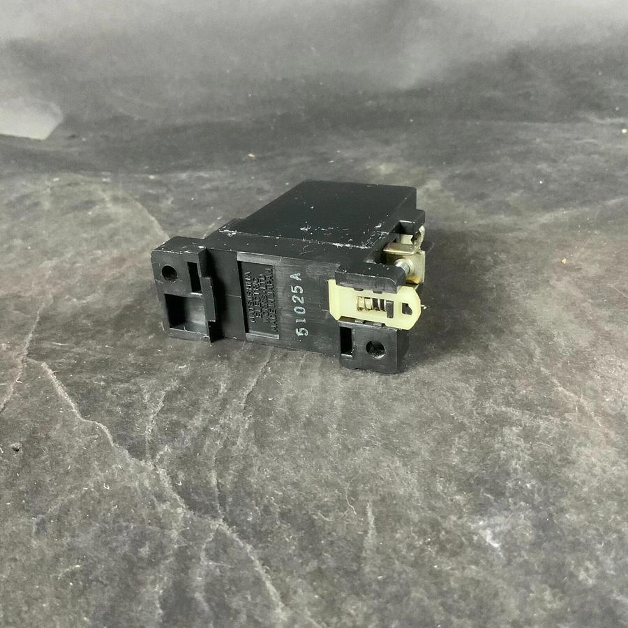 Used MATSUSHITA BD16 M-5 BAD162105 10A CIRCUIT BREAKER ($10 OBO)