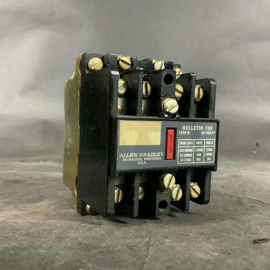 Used ALLEN BRADLEY 700-N800A1 SERIES C INDUSTRIAL RELAY ($15 OBO)