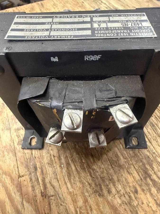 Used ALLEN BRADLEY 1497-N5 CIRCUIT BREAKER