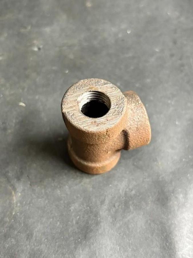 Used WARD 3-WAY THREADED VALVE FITTINGS 4PCS