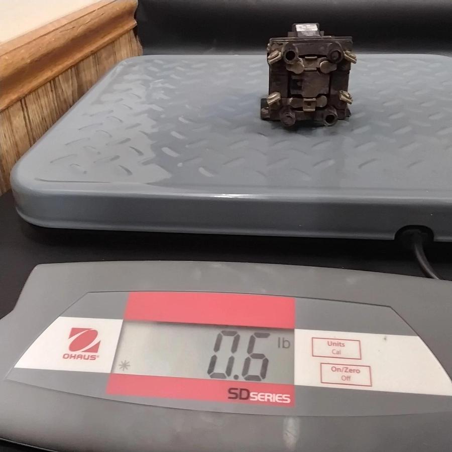 Used ALLEN BRADLEY 700-C110A4 CONTROL RELAY ($32 OBO)