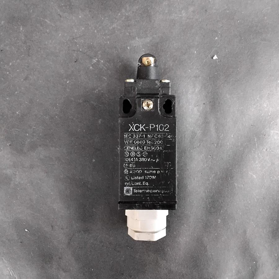 Used TELEMECANIQUE XCK-P102 LIMIT SWITCH ($14 OBO)