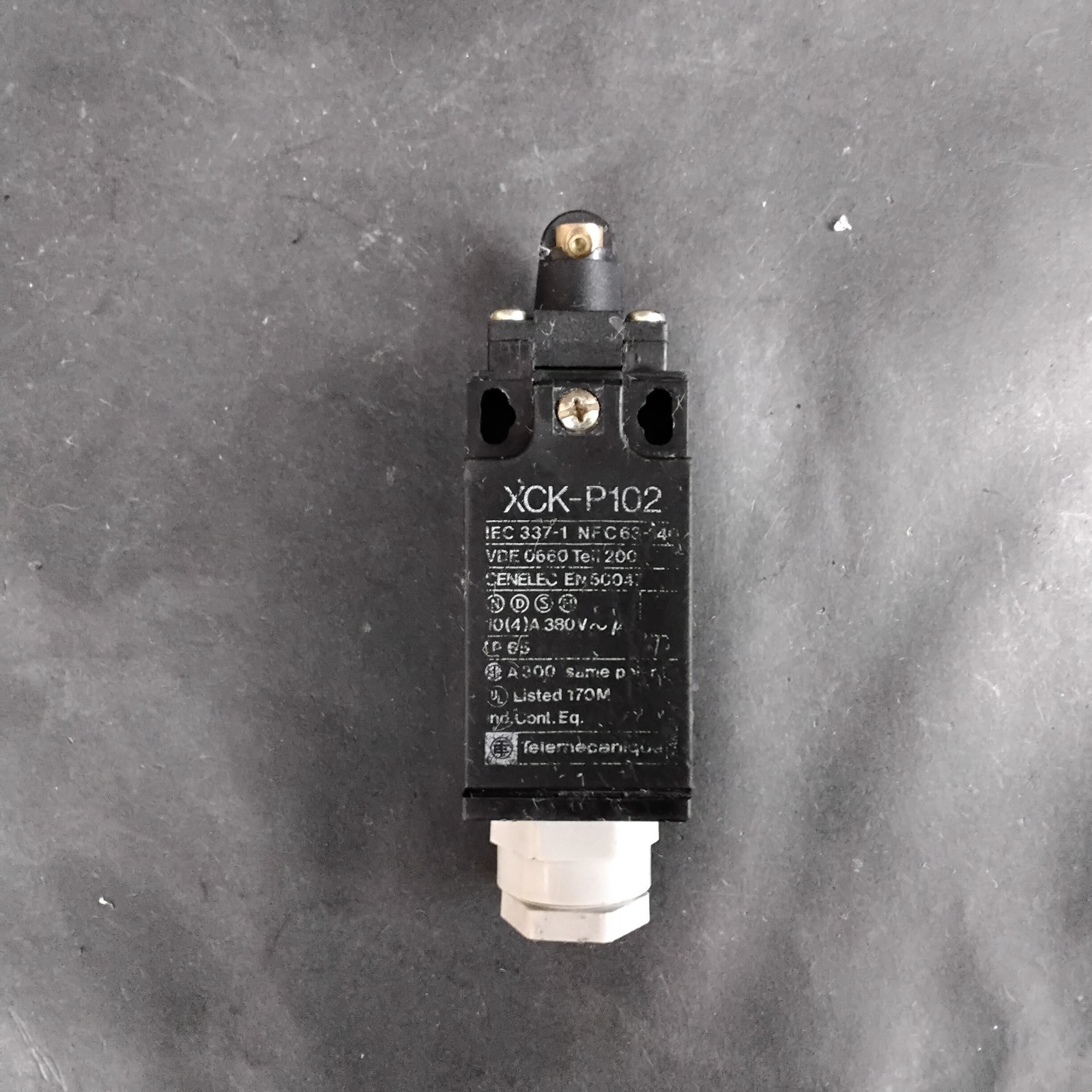 Used TELEMECANIQUE XCK-P102 LIMIT SWITCH ($14 OBO)