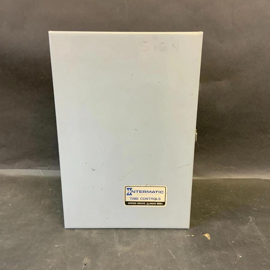 Used INTERMATIC T7401B SEVEN-DAY DIAL TIME SWITCH ($35 OBO)