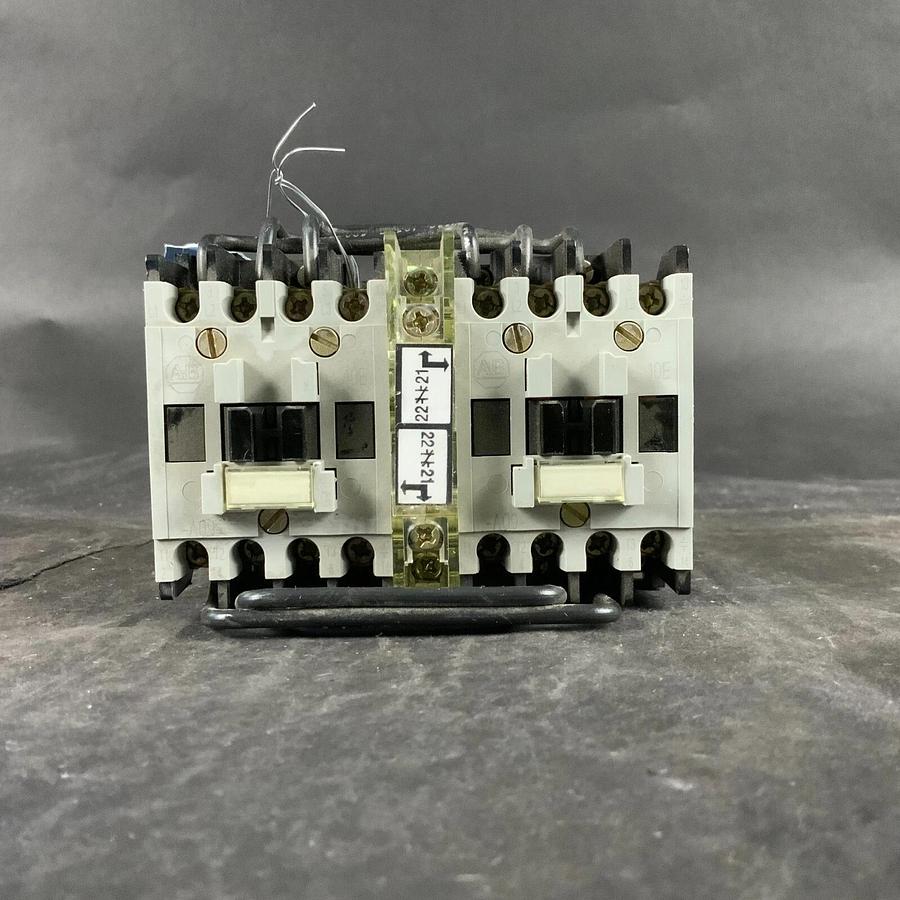 Used ALLEN BRADLEY CONTACTOR 104–A09ND3 ($75 OBO)