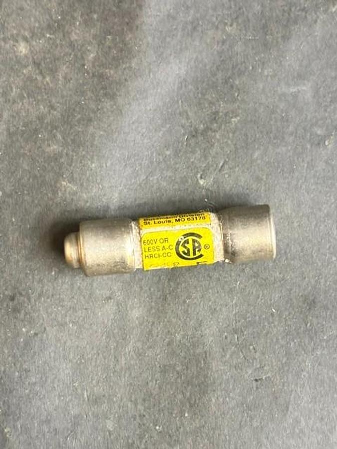 Used BUSSMANN LOW-PEAK LP-CC-1/2 FUSE