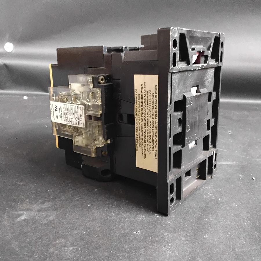 Used ALLEN BRADLEY 100-A60N*3 CONTACTOR ($60 OBO)