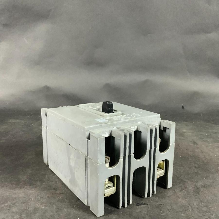 Used WESTINGHOUSE HFB2050 CIRCUIT BREAKER ($70 OBO)