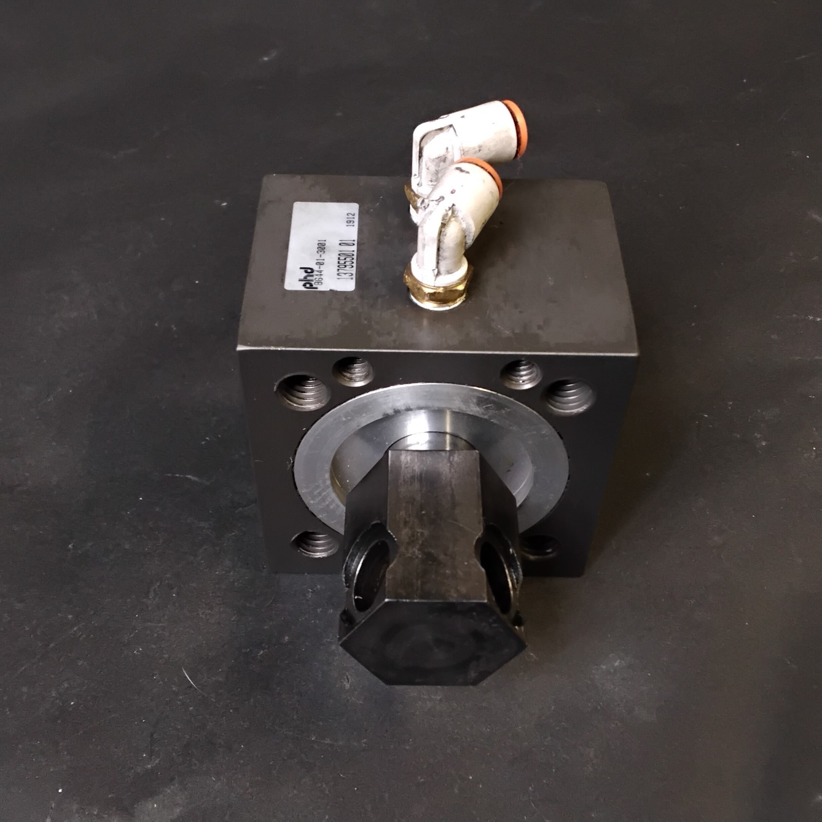 Used PHD PNEUMATIC ROTARY ACTUATOR 8644-01-3001 DOUBLE-ACTING SQUARE SHAFT  ($45 OBO)