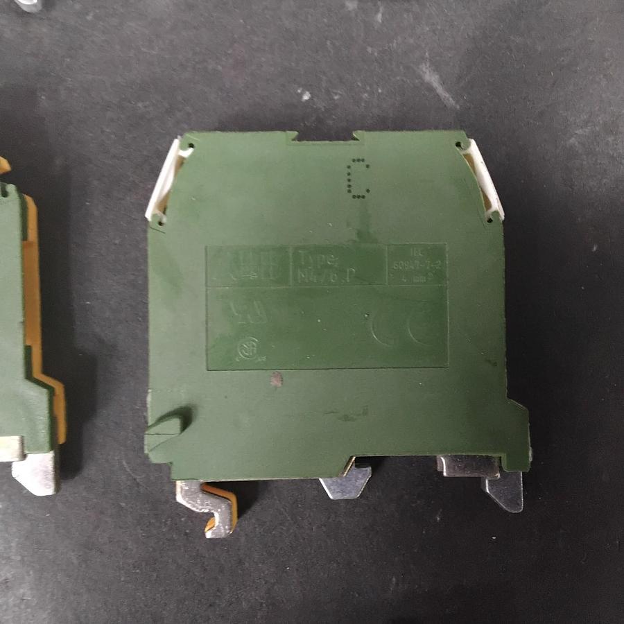 Used ENTRELEC M4/6.P TERMINAL BLOCKS - GROUP OF 9 ($24 OBO)