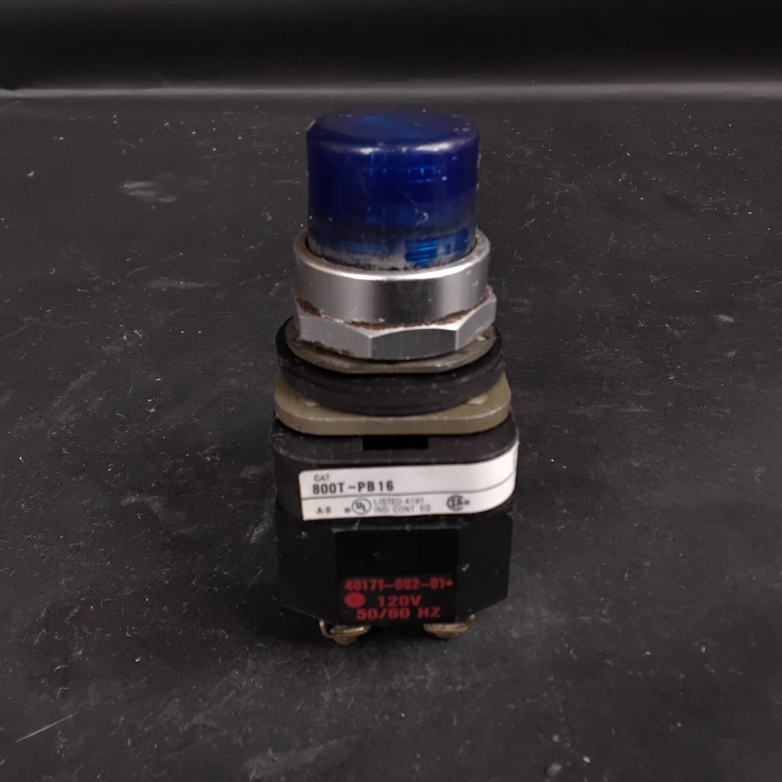 Used ALLEN BRADLEY 800T-PB16 SERIES T BLUE PUSHBUTTON ($15 OBO)
