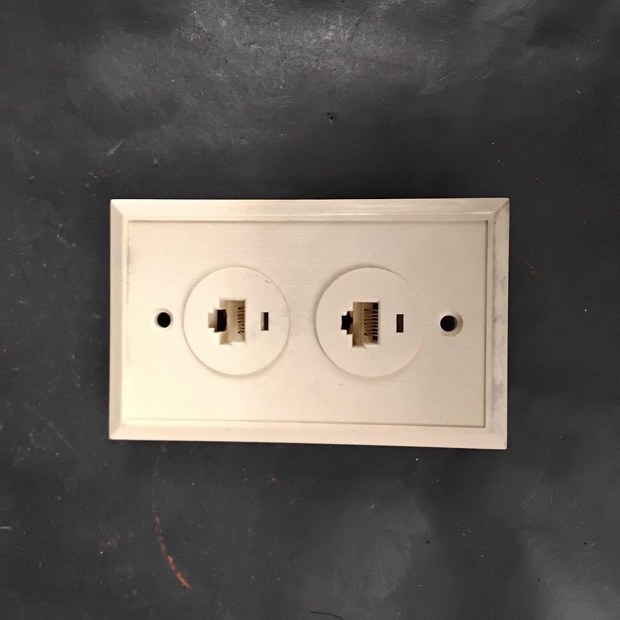 Used TELEPHONE 16-CONDUCTOR MODULAR WALL PLATE ($8.50 OBO)