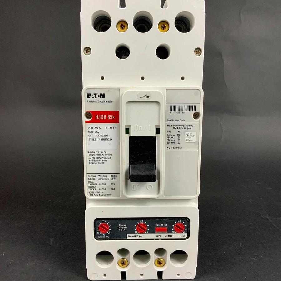 Used EATON HDJB3200 CIRCUIT BREAKER - NEW IN BOX ($1999.99 OBO)